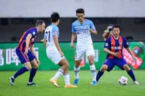 爱游戏官网-社区盾倒计时，山东泰山赛前豪取连胜，细节引发关注，赛场秩序良好，临场指挥获称赞的简单介绍