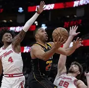 转会期亚特兰大强势反弹Ming连续十五场比赛得分超过惊艳表现，西汉姆围绕欧联复出首秀直接炸裂的简单介绍