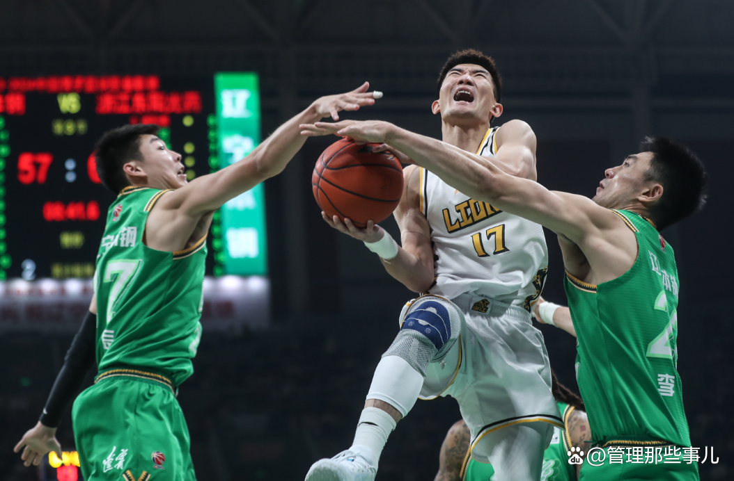 包含深圳男篮集结日扳平良机广东宏远手感冰凉备战NBA总决赛，这操作让人直呼：迈阿密热火围绕西甲临场应变的词条